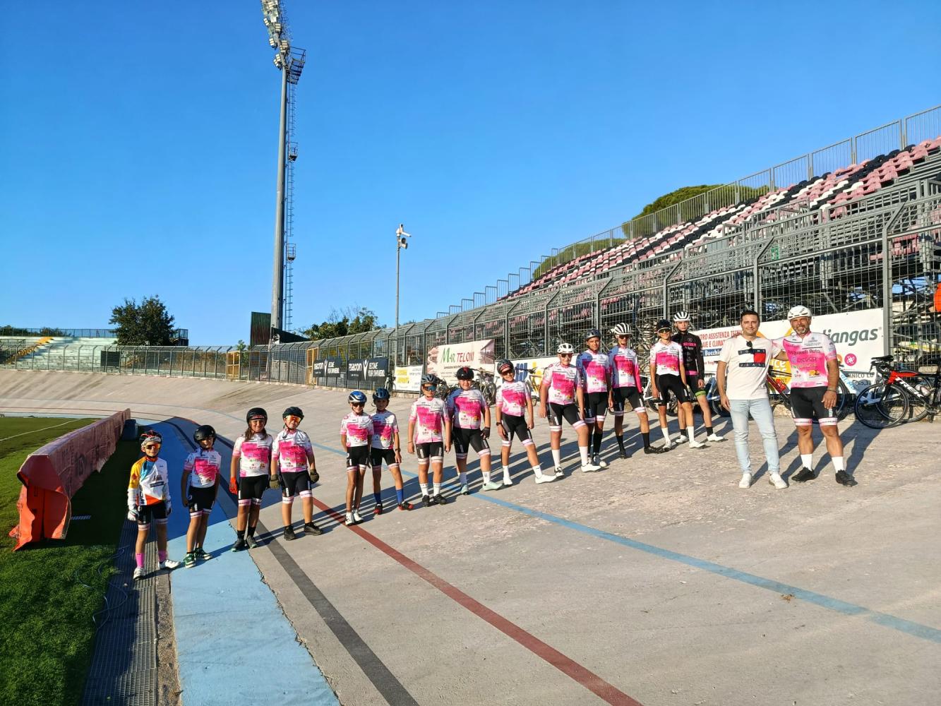 https://www.terredichieti.net/archivi/immagini/2026/A/Asd-Moreno-Di-Biase-al-velodromo-Alessandor-Fantini.jpeg