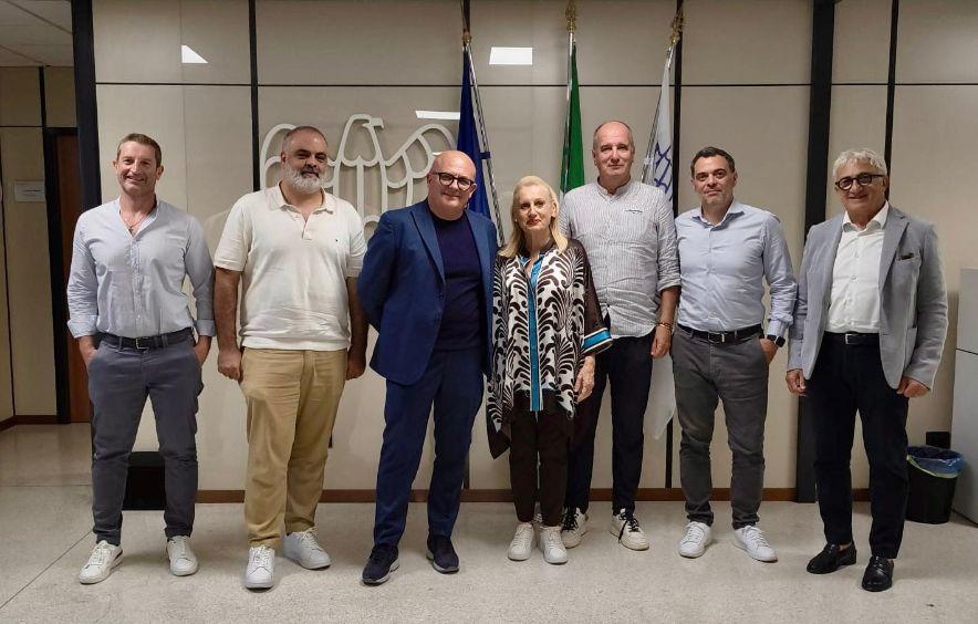 https://www.terredichieti.net/archivi/immagini/2026/ALTRO/20260630-Rinnovo-sez.-Sanita,-secondo-e-terzo-da-sin.-Monteferrante-e-Scurti.jpeg