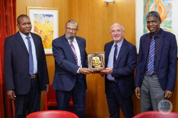 Foto-Rettore-Stuppia-con-Delegazione-dellUniversita-di-Kassala-(Sudan).jpg