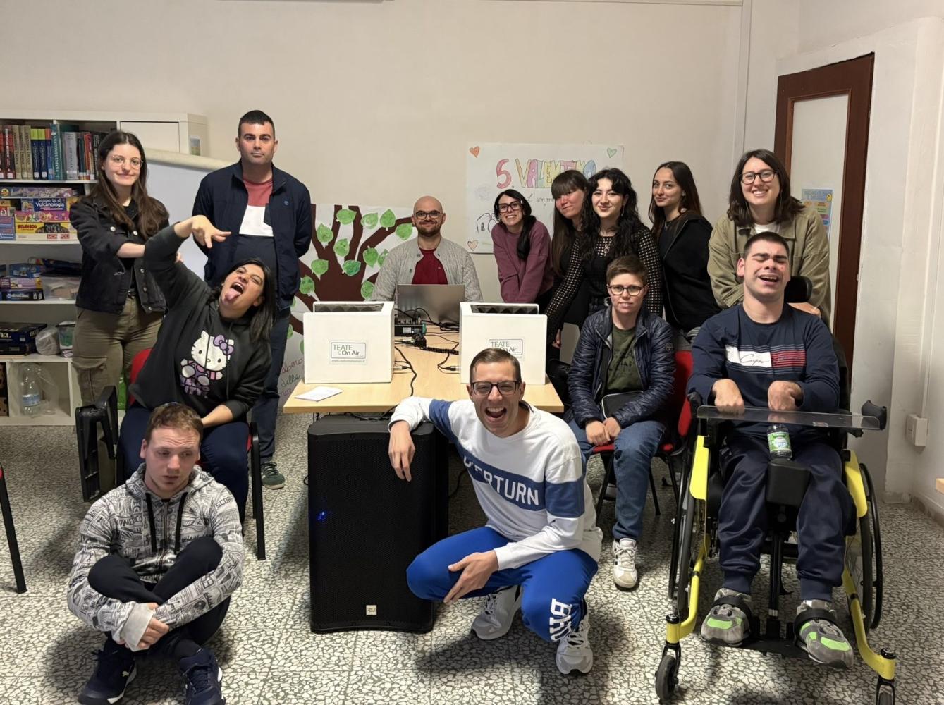 https://www.terredichieti.net/archivi/immagini/2026/L/Laboratorio-Speaker-per-un-giorno-nel-progetto-Una-Chiave.jpg